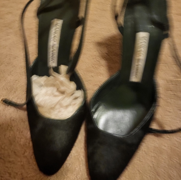 Shoes - Picture 2 of 4